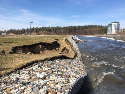 Набережную размыло-4.jpg